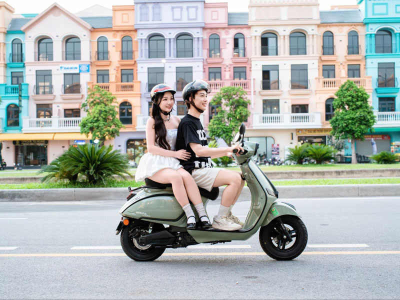 Cẩm Nang và Xu Hướng Thuê Xe Máy Điện Du Lịch Hội An 24h Qua: Trải Nghiệm Công Nghệ Thay Pin Thế Hệ Mới